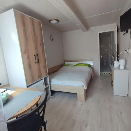 Goscinne Roza Wiatrow Πανσιόν 3*