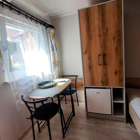 Goscinne Roza Wiatrow Ούστκα