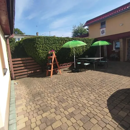 Goscinne Roza Wiatrow 3* Ούστκα