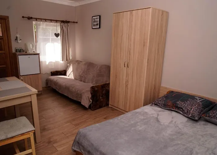 Goscinne Roza Wiatrow 3* Ustka